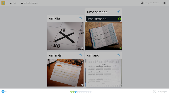 Rosetta Stone legt großen Wert auf die Spracherkennung. Das heißt, du sprichst ganz viele Vokabeln nach. Anhand des grünen Kreises siehst du, wie gut du die Aussprache getroffen hast; gelb bedeutet “okay”, rot hingegen: Bitte nochmal versuchen!