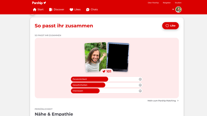 Das Herzstück ist der wissenschaftlich fundierte Algorithmus, der über 30 Merkmale analysiert und so größtenteils passende Partnervorschläge liefert. Er kombiniert dabei Gemeinsamkeiten und ergänzende Unterschiede, um eine solide Basis für eine Beziehung zu schaffen.
