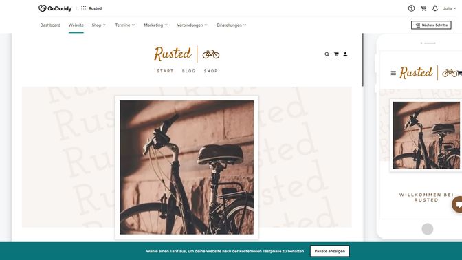 Mit Godaddy erstellte Websites sind clean, einfach und übersichtlich. Wahnsinnige Gestaltungsfreiheit hast du hier nicht, dafür “snappt” alles dank vorgefertigter Bereiche an seinen Platz. Die Mobiloptimierung ist damit auch kein Problem.